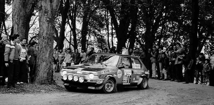 Rally storico GU-GU Corse: auto e spettatori